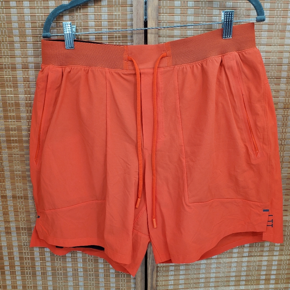 ☆☆ Lululemon License To Train Orange Shorts Size XL